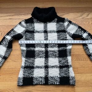 Vintage Talbots Black White Chunky Textured Plaid Turtleneck Wool Sweater Large